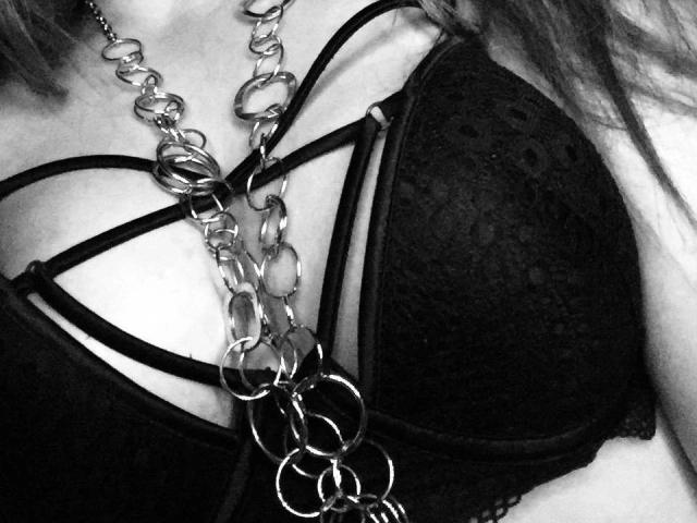 SlankyMic-hot - Élő pornó és szexkamera - 28657382