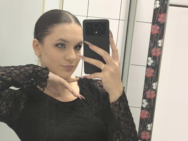 Dreia - Live porn &amp; sex cam - 28659659