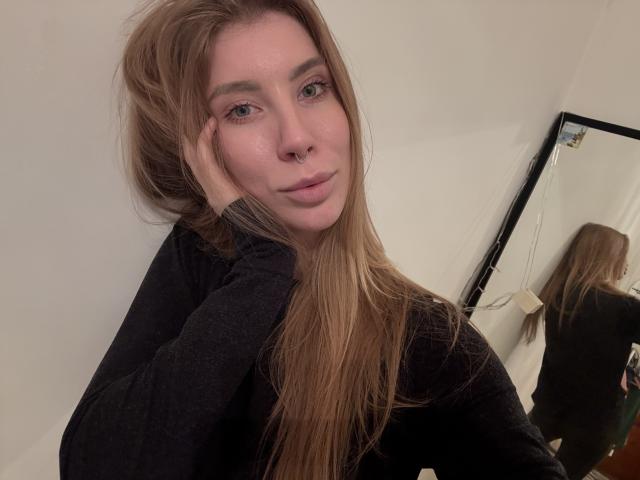 Lalililna - Live sex cam - 28661576