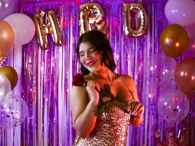 AvrillThomas - Live porn &amp; sex cam - 28663073