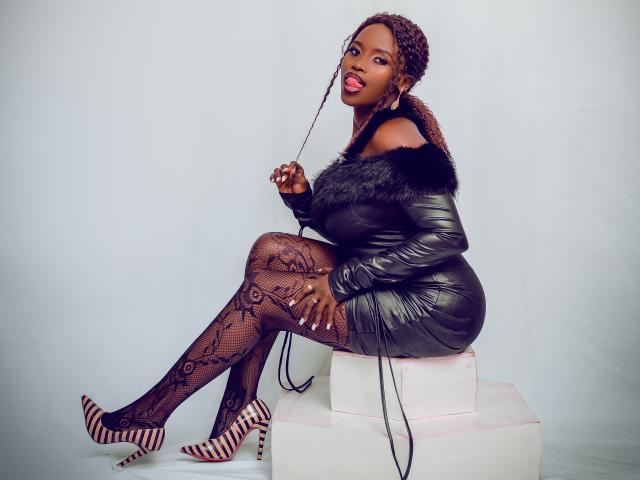 CamiliaWanda - Live sex cam - 28663496