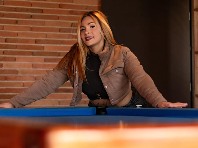 AzhunaStar - Live sexe cam - 28663757