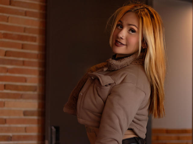 AzhunaStar - Live porn &amp; sex cam - 28663760