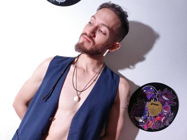 AngelDamianArt - Live porn &amp; sex cam - 28664387