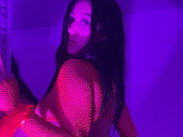 KatianPierce - Live sex cam - 28664525