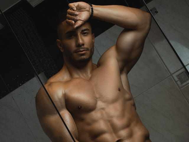 ZaneMaverick - Live porn &amp; sex cam - 28667606