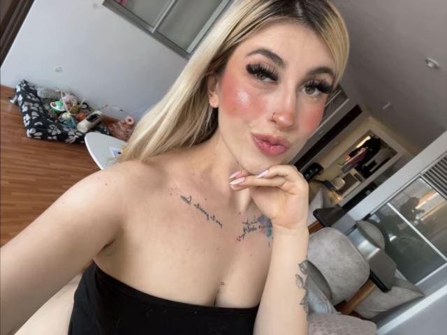 SammyViolet - Live porn &amp; sex cam - 28672649