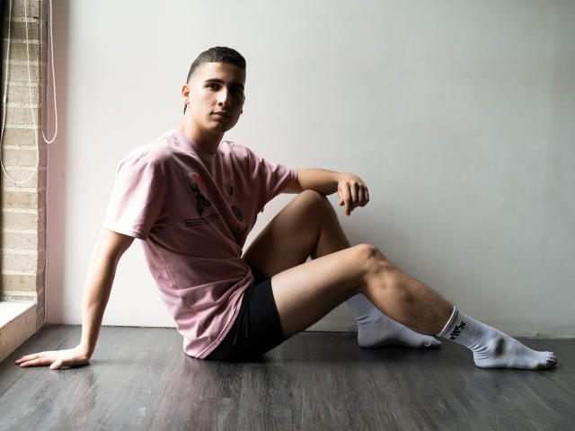 Ryanlevys - Live sex cam - 28676441
