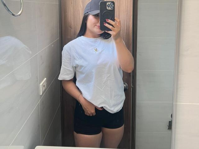 MiaDuboisX - Live sex cam - 28678172