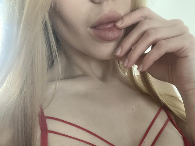 RosyAlfie - Live sex cam - 28680791