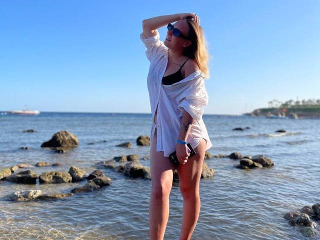 Kamella - Live Sex Cam - 28680944