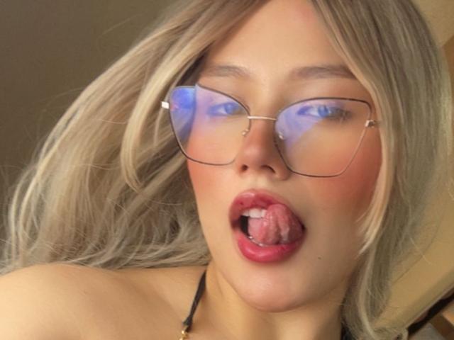 CandyVelvet - сексуальная веб-камера в реальном времени - 28681049