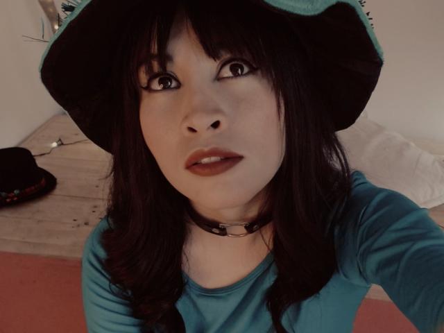 IssisDiosa - Live sex cam - 28682486