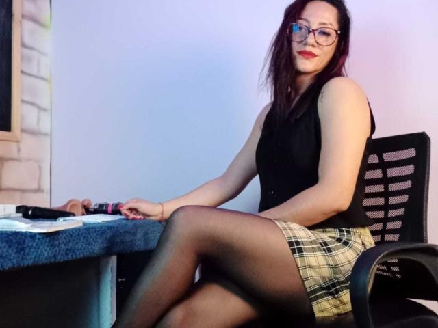 SamanthaCorine - Live porn &amp; sex cam - 28682840