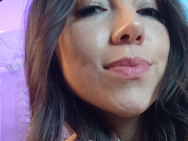 MiaReed - Live sex cam - 28683755