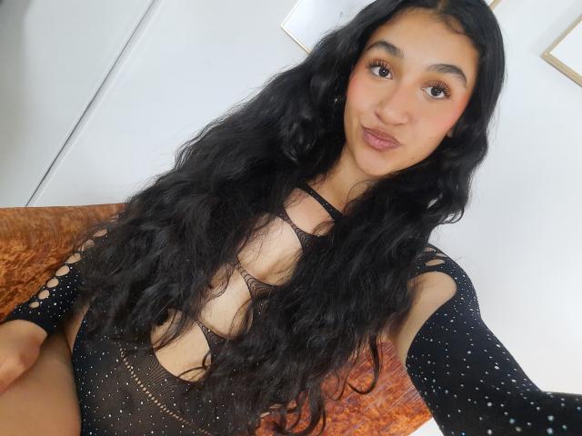 ValentinaCruz69 - Live porn &amp; sex cam - 28683920