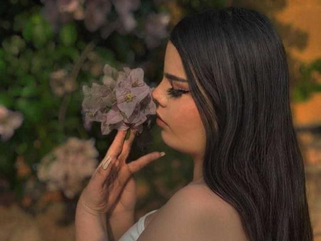 NathalyRose69 - Live Sex Cam - 28684007