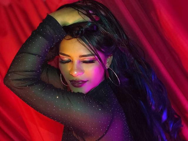 MiaBellucci - Sexe cam en vivo - 28685597