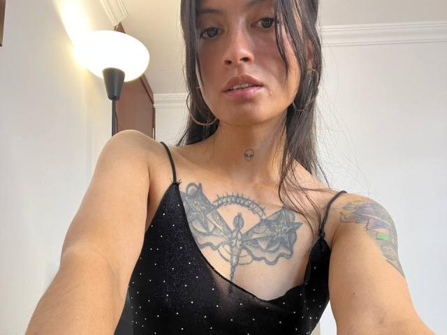 NiaWhitee - Sexe cam en vivo - 28687007