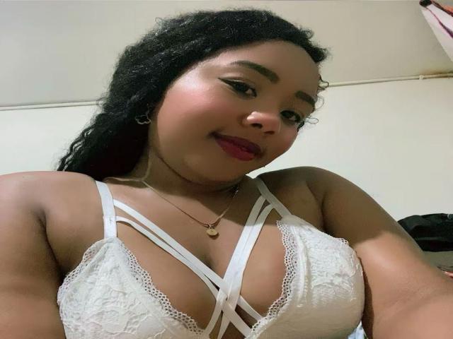 AngelFadul - Élő pornó és szexkamera - 28687832