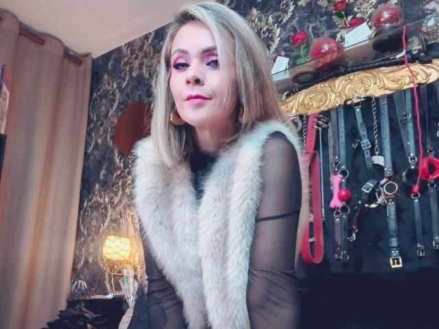 VictoriiaGray - Live Sex Cam - 28688303