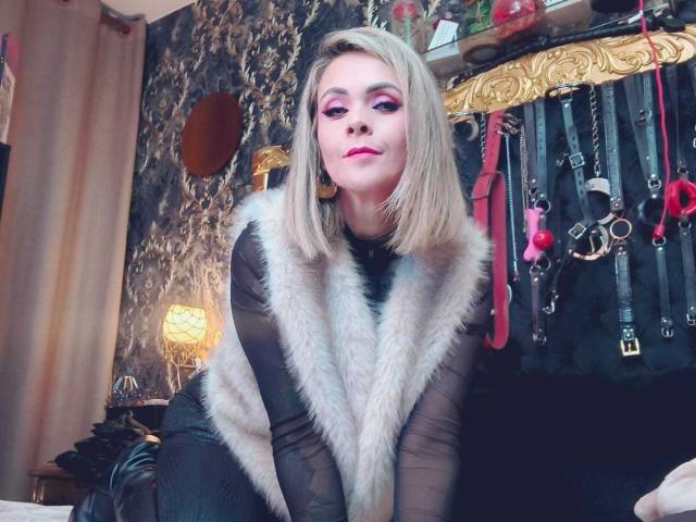 VictoriiaGray - Live Sex Cam - 28688312