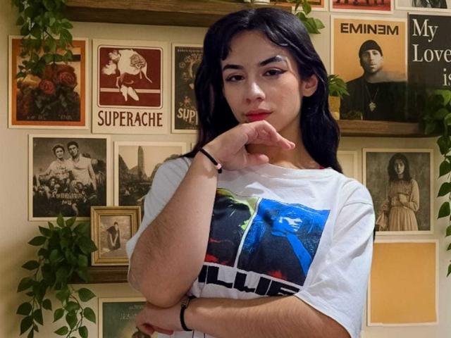 KatherinJohns - Élő pornó és szexkamera - 28689926