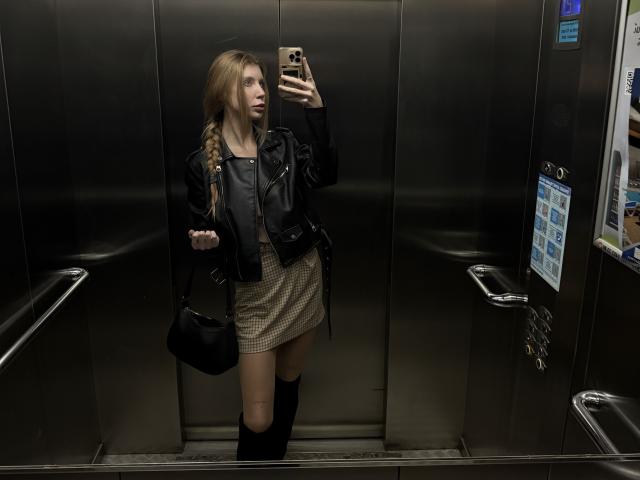 CharlotteDream - Porno na żywo i seks kamera - 28691294