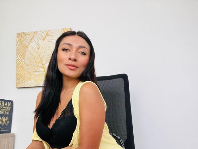 AmelineRousseau - Live porn &amp; sex cam - 28693361