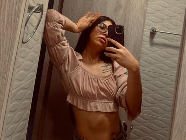 MiluSky - Live porn &amp; sex cam - 28693442