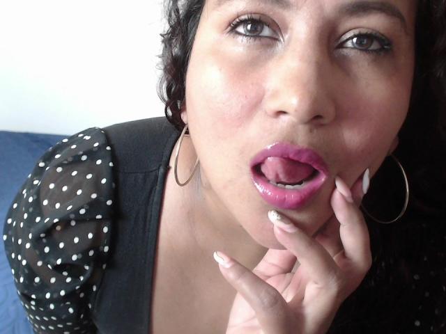 YiyaHot69 - Sexe cam en vivo - 28693670