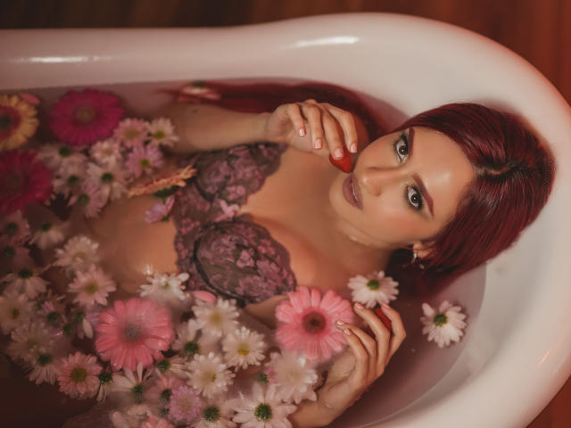 AndraCyrus - Live porn &amp; sex cam - 28694645