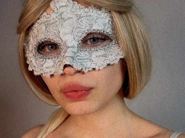 LanaHoulessy - сексуальная веб-камера в реальном времени - 28695539