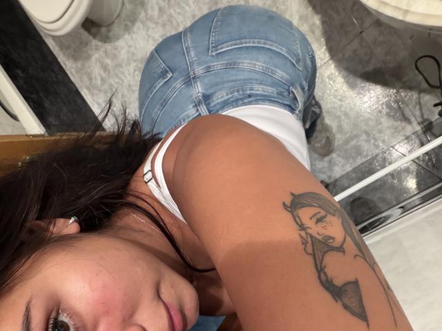 SarahPrincess - Live sex cam - 28696754