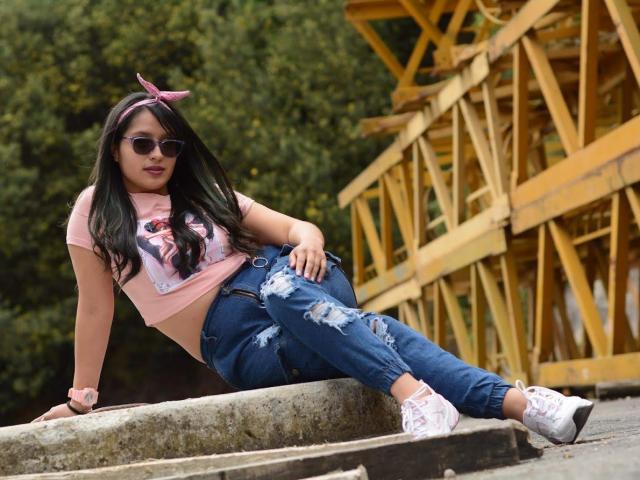 SofiiaThooner - Live porn &amp; sex cam - 28699028