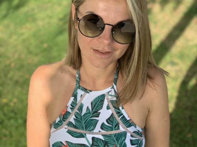 BelleLisaG - Live sexe cam - 28700339