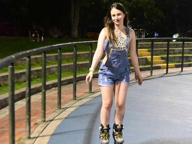 AmbeerWood - Camera khiêu dâm &amp; quyến rũ trực tiếp - 28702019