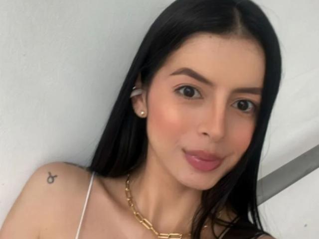 IsabellaJames - Live sex cam - 28702586