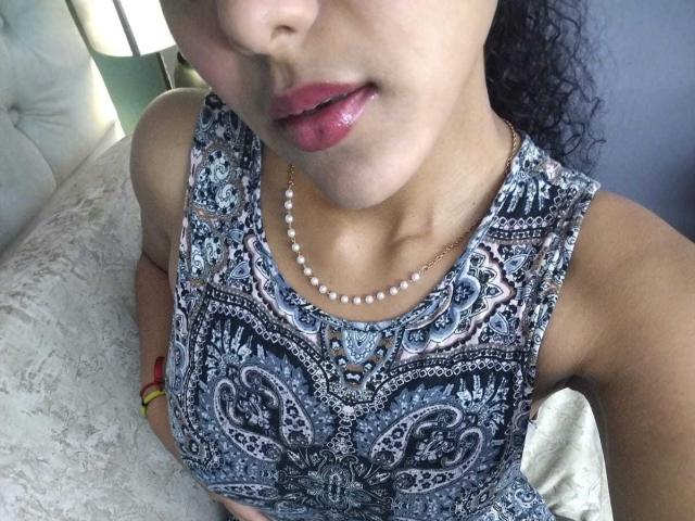 AriaVega - Live porn &amp; sex cam - 28702988