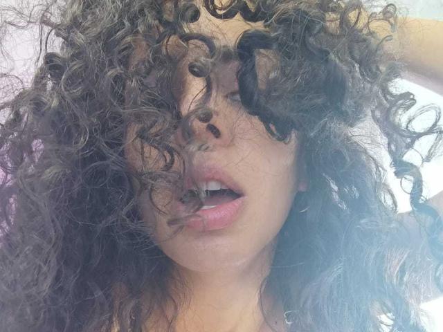 CurlyBlossom - Sexe cam en vivo - 28703984