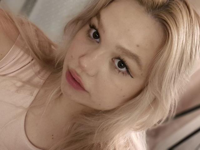 AnnyMarryah - Live porn &amp; sex cam - 28704074