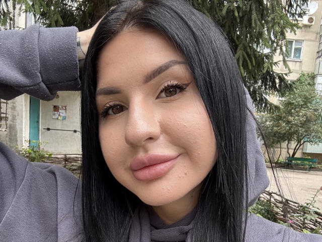 AuraXo - Élő pornó és szexkamera - 28706345