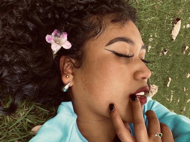 SophieSonyas - сексуальная веб-камера в реальном времени - 28707689