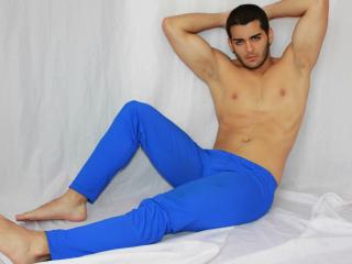 JhonRusso - online chat sex with a Gays with hot body 