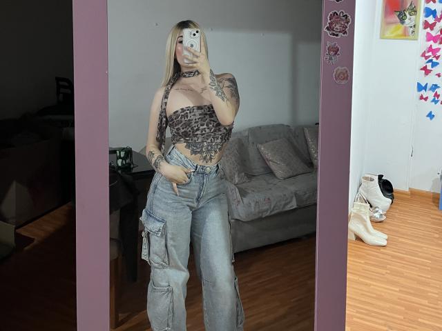 SammyViolet - ライブポルノ&amp;セックスカム - 28709651