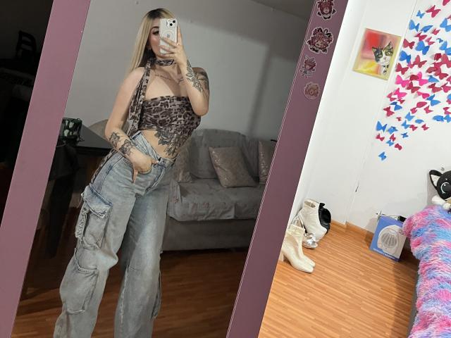 SammyViolet - ライブポルノ&amp;セックスカム - 28709654