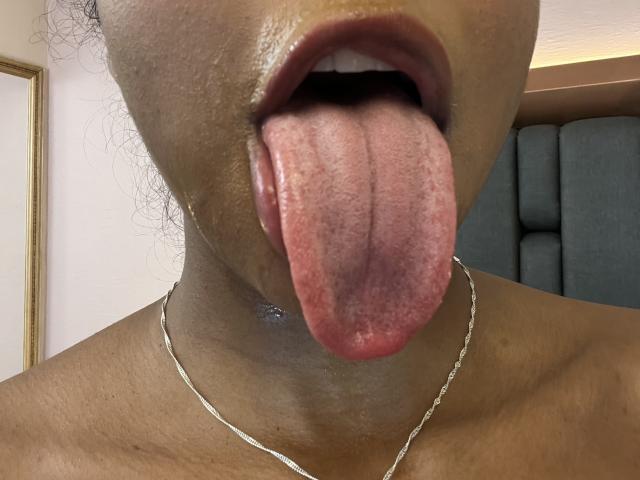 LisaMendez - сексуальная веб-камера в реальном времени - 28711538