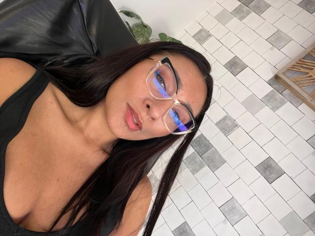 AmelineRousseau - Live porn &amp; sex cam - 28715282