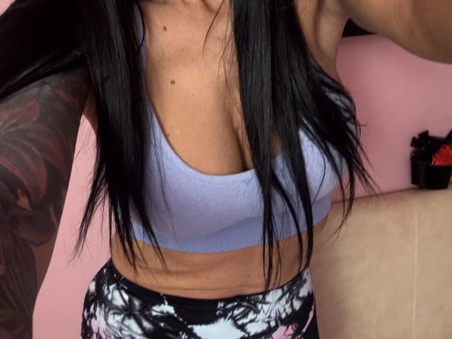 AndraD - Camera khiêu dâm &amp; quyến rũ trực tiếp - 28716869