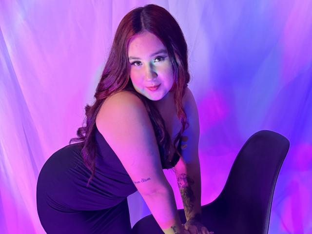 AlaiaKlart - Live Sex Cam - 28716956